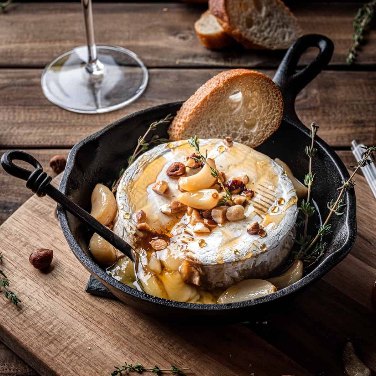 Hazelnut-Honey-Garlic-Baked-Brie-Featured