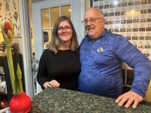 Jeff Garner and Jennifer Lytle at the Bee-Licious Honey House tasting bar in Oregon, sharing rare honeys including Health Harvest Tualang Honey